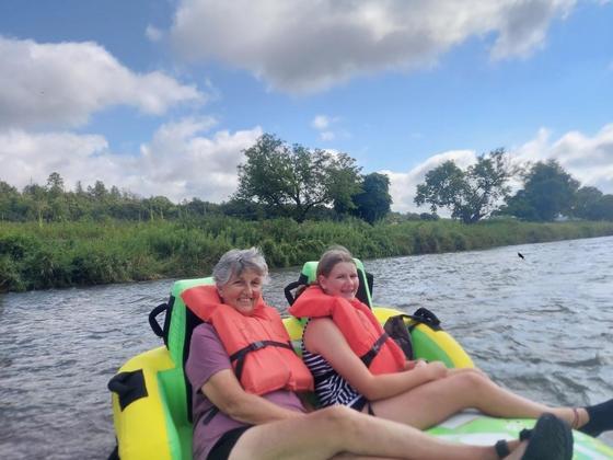 niobrara river tubing useing the double/two person tube with backrests